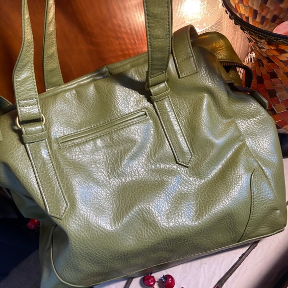 Matt & Nat large green purse without wear - Picture 4 of 5